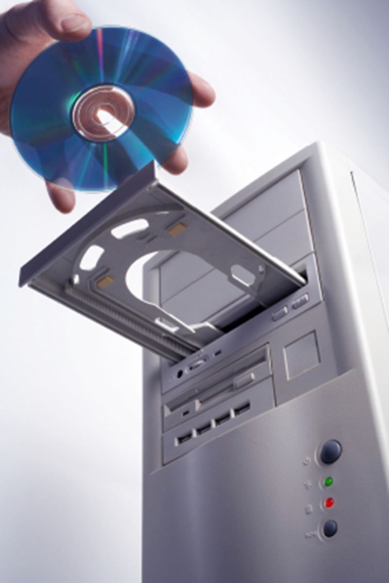 Không tự ý cài đặt các phần mềm khác vào máy giữ xe thông minh