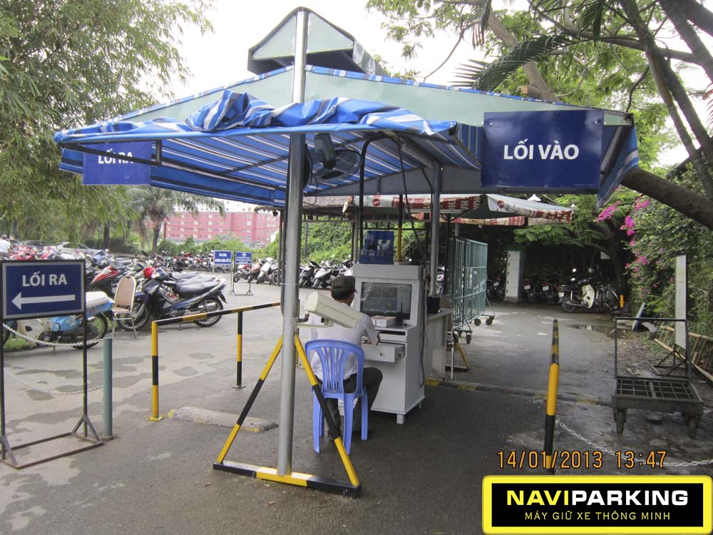 https://naviparking.vn/kcfinder/upload/images/may-giu-xe-thong-minh-tai-khu-du-lich-van-thanh-tan-cang%281%29%281%29.jpg