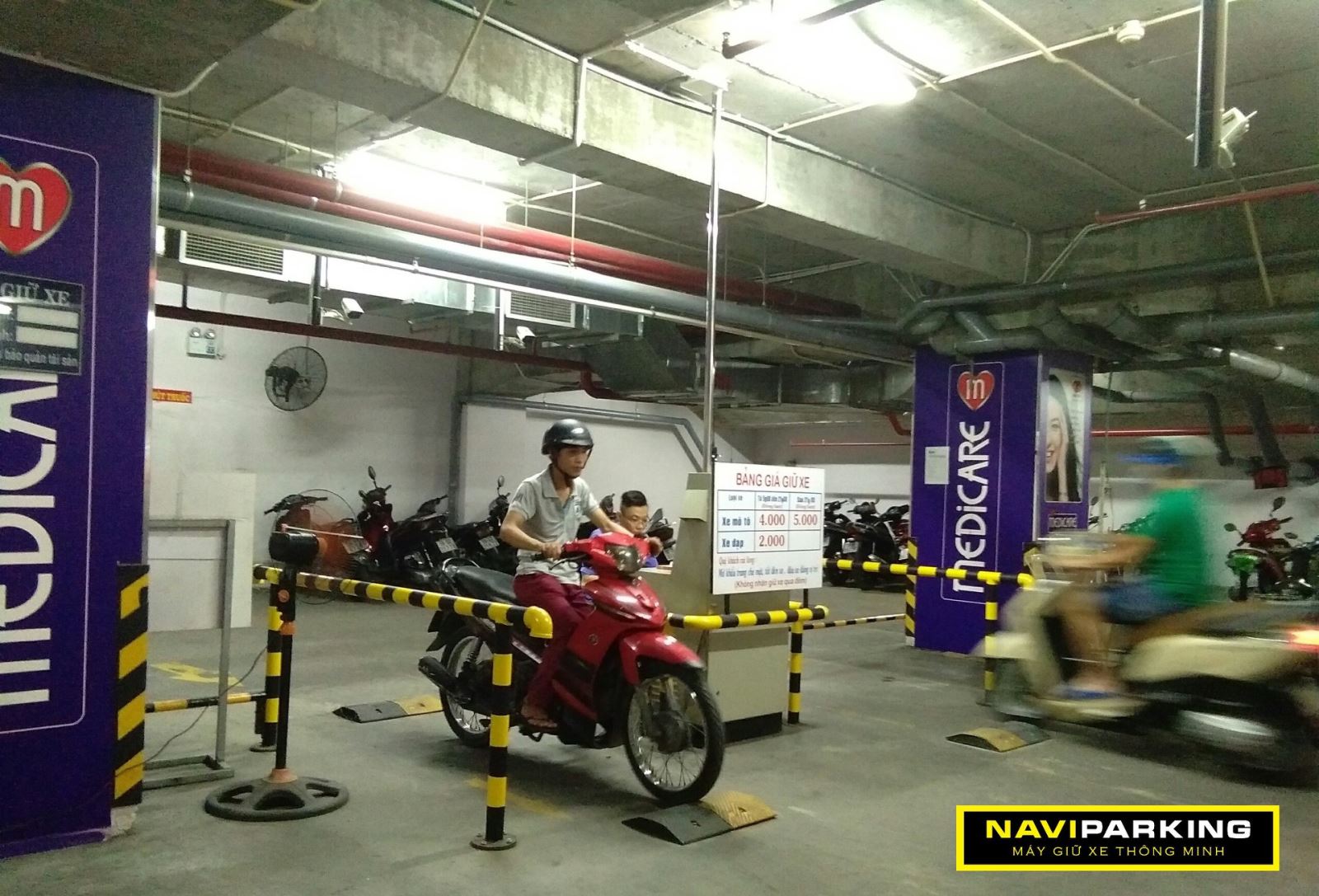 https://naviparking.vn/kcfinder/upload/images/36384619_2058460354406748_52778426444021760_n.jpg