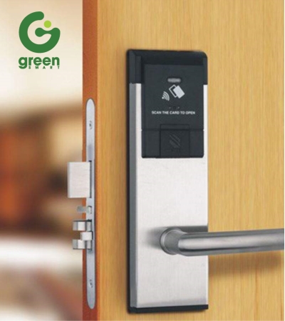 SMART DOOR LOCK